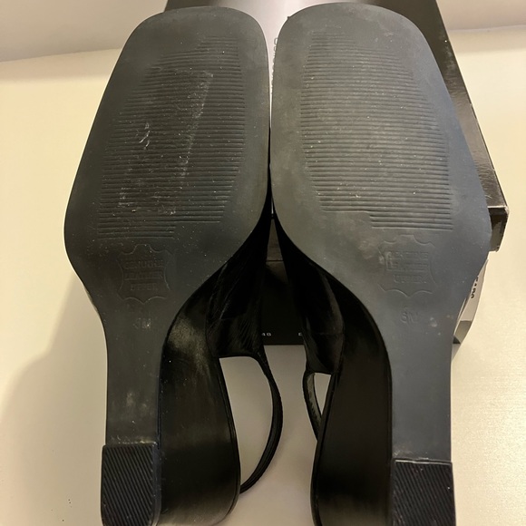Nygard ladies size 6M leather sling back Shies, new in box. - Picture 6 of 6